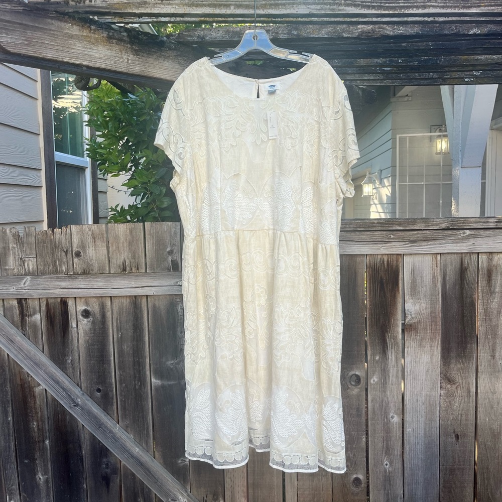 Cream Lace Short Sleeve Dress